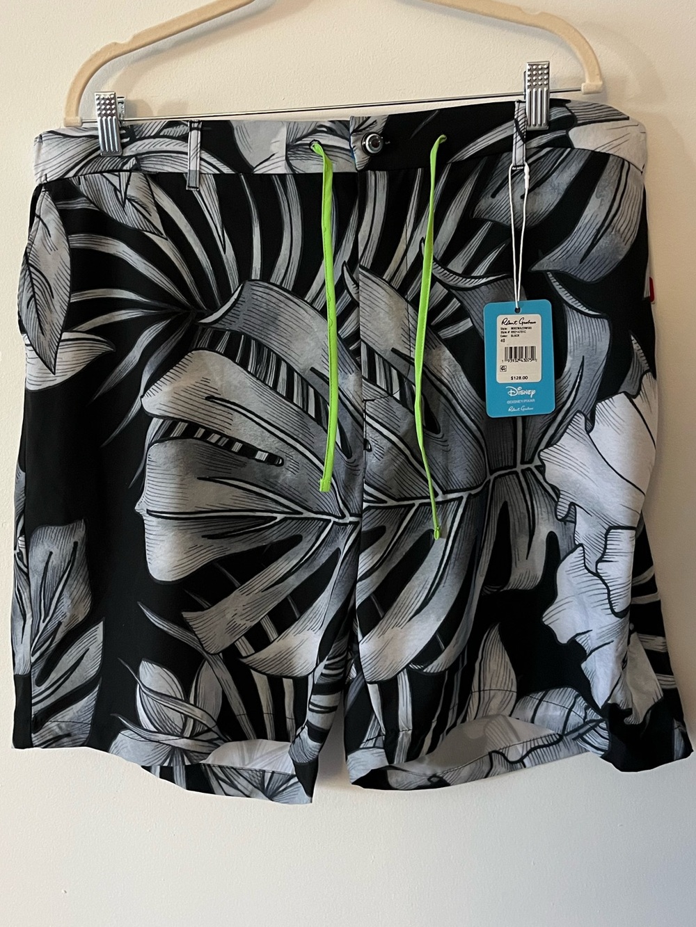 NWT Disney Pixar x Robert Graham Limited Edition Shorts Sz 40